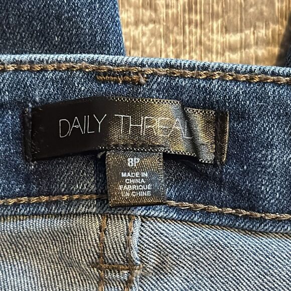DAILY THREAD Jeans- size 8P - Picture 8 of 9